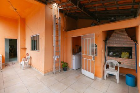 Casa à venda com 90m², 3 quartos e sem vaga