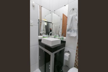 Casa à venda com 90m², 3 quartos e sem vaga