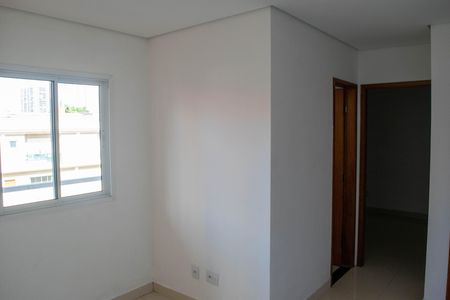 Apartamento à venda com 2 quartos, 40m² em Penha de França, São Paulo