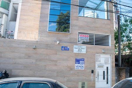 Apartamento à venda com 40m², 2 quartos e sem vaga Apartamento à venda com 40m², 2 quartos e sem vagaFachada