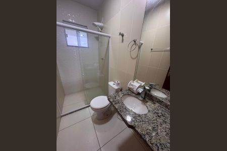 Banheiro de apartamento para alugar com 1 quarto, 49m² em Guaratiba, Maricá