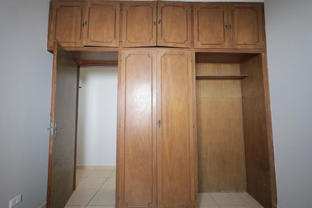 Casa para alugar com 100m², 2 quartos e sem vaga Casa para alugar com 100m², 2 quartos e sem vagaQuarto 1