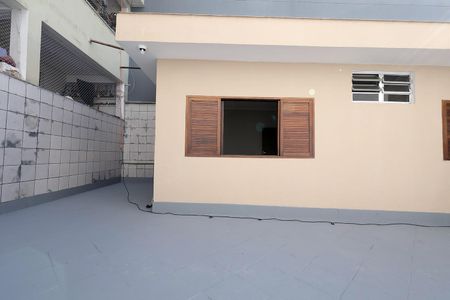 Casa para alugar com 100m², 2 quartos e sem vaga Casa para alugar com 100m², 2 quartos e sem vagaQuintal