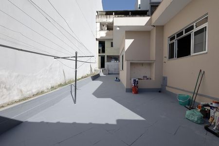 Casa para alugar com 100m², 2 quartos e sem vaga Casa para alugar com 100m², 2 quartos e sem vagaQuintal