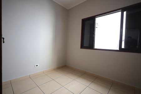 Casa para alugar com 100m², 2 quartos e sem vaga Casa para alugar com 100m², 2 quartos e sem vagaQuarto 1