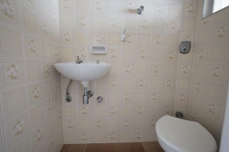 Casa para alugar com 100m², 2 quartos e sem vaga Casa para alugar com 100m², 2 quartos e sem vagaBanheiro 2