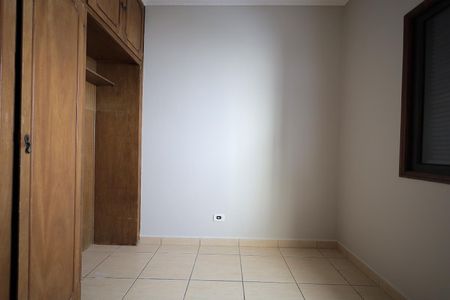 Casa para alugar com 100m², 2 quartos e sem vaga Casa para alugar com 100m², 2 quartos e sem vagaQuarto 1
