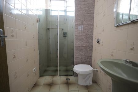 Casa para alugar com 100m², 2 quartos e sem vaga Casa para alugar com 100m², 2 quartos e sem vagaBanheiro