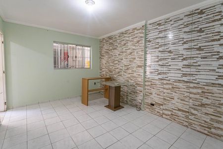 Casa para alugar com 70m², 2 quartos e 1 vaga Casa para alugar com 70m², 2 quartos e 1 vagaSala
