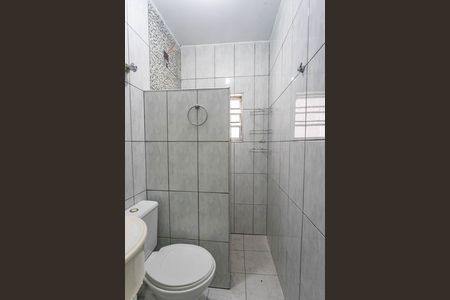 Casa para alugar com 70m², 2 quartos e 1 vaga Casa para alugar com 70m², 2 quartos e 1 vagaBanheiro