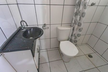 Casa para alugar com 70m², 2 quartos e 1 vaga Casa para alugar com 70m², 2 quartos e 1 vagaBanheiro de serviço