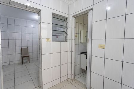Casa para alugar com 70m², 2 quartos e 1 vaga Casa para alugar com 70m², 2 quartos e 1 vagaÁrea de serviço