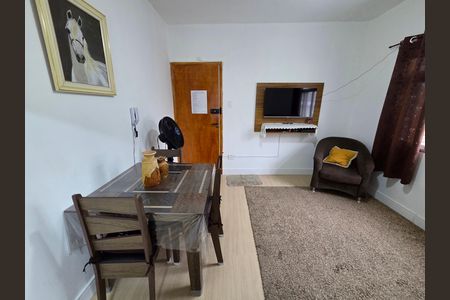 Apartamento para alugar com 65m², 2 quartos e 1 vagaSala