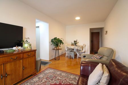 Apartamento à venda com 76m², 2 quartos e 1 vaga Apartamento à venda com 76m², 2 quartos e 1 vagaSala