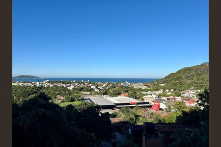 Casa para alugar com 450m², 3 quartos e 5 vagasVista