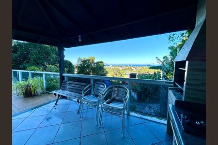 Casa para alugar com 450m², 3 quartos e 5 vagasChurrasqueira