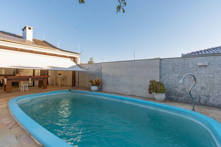 Casa para alugar com 380m², 3 quartos e 13 vagas