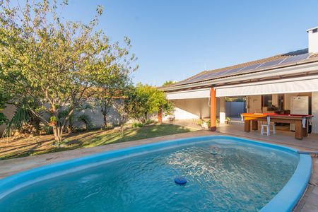 Casa para alugar com 380m², 3 quartos e 13 vagas