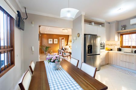 Casa para alugar com 380m², 3 quartos e 13 vagas