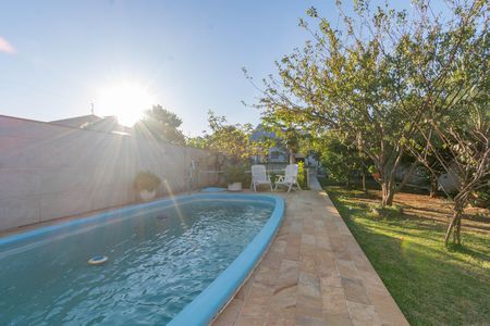 Casa para alugar com 380m², 3 quartos e 13 vagas