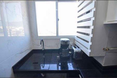 Área de Serviço de apartamento para alugar com 2 quartos, 52m² em Imperial de São Cristóvão, Rio de Janeiro