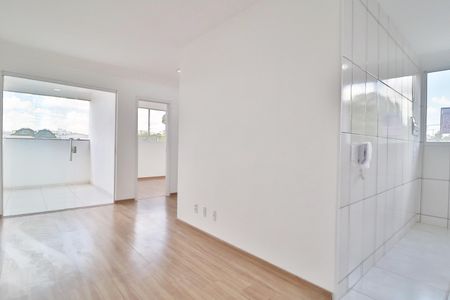Sala de apartamento para alugar com 2 quartos, 52m² em Chácaras Tubalina E Quartel, Uberlândia