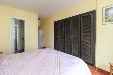 Apartamento à venda com 100m², 3 quartos e 1 vaga Apartamento à venda com 100m², 3 quartos e 1 vagaSuíte