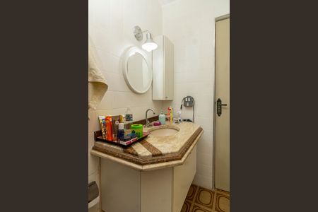 Casa à venda com 198m², 4 quartos e 2 vagas Casa à venda com 198m², 4 quartos e 2 vagasBanheiro da Suíte 2