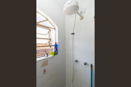 Casa à venda com 198m², 4 quartos e 2 vagas Casa à venda com 198m², 4 quartos e 2 vagasBanheiro da Suíte 1