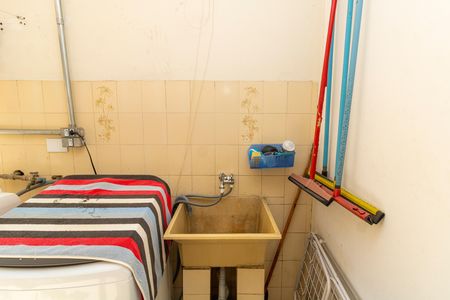 Casa à venda com 198m², 4 quartos e 2 vagas Casa à venda com 198m², 4 quartos e 2 vagasÁrea de Serviço