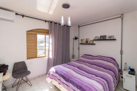 Casa à venda com 198m², 4 quartos e 2 vagas Casa à venda com 198m², 4 quartos e 2 vagasSuíte 2