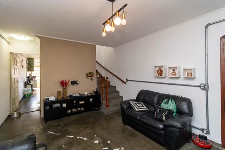 Sala de casa à venda com 2 quartos, 198m² em Vila Rosa, São Paulo