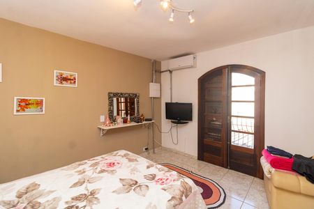 Casa à venda com 198m², 4 quartos e 2 vagas Casa à venda com 198m², 4 quartos e 2 vagasSuíte 1