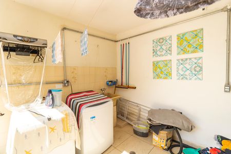 Casa à venda com 198m², 4 quartos e 2 vagas Casa à venda com 198m², 4 quartos e 2 vagasÁrea de Serviço