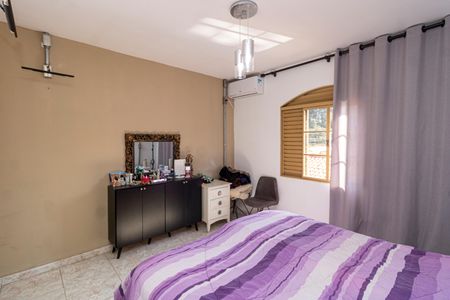 Casa à venda com 198m², 4 quartos e 2 vagas Casa à venda com 198m², 4 quartos e 2 vagasSuíte 2