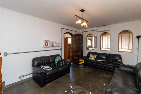 Sala de casa à venda com 2 quartos, 198m² em Vila Rosa, São Paulo