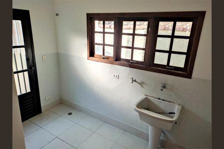 Casa à venda com 3 quartos, 180m² em Jardim Guanca, São Paulo