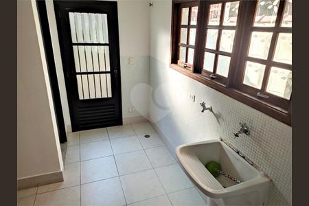 Casa à venda com 3 quartos, 180m² em Jardim Guanca, São Paulo