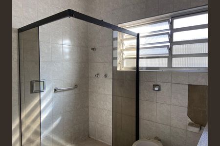 Casa à venda com 250m², 4 quartos e 1 vagaBanheiro 2