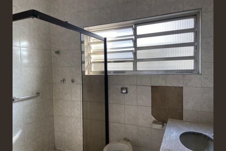 Casa à venda com 250m², 4 quartos e 1 vagaBanheiro 2