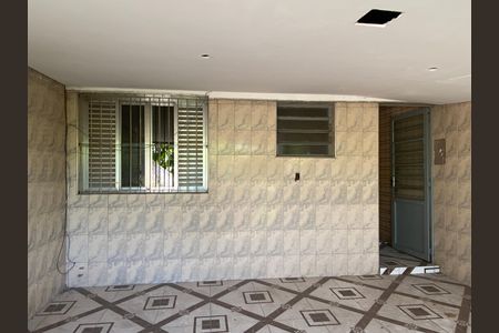 Casa à venda com 250m², 4 quartos e 1 vagaÁrea de Serviço