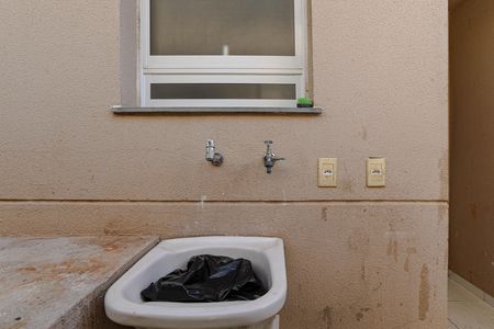 Casa de condomínio para alugar com 55m², 2 quartos e 1 vaga Casa de condomínio para alugar com 55m², 2 quartos e 1 vagaÁrea de Serviço