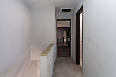 Casa à venda com 130m², 4 quartos e 3 vagas Casa à venda com 130m², 4 quartos e 3 vagascorredor