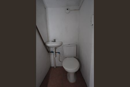 Casa à venda com 130m², 4 quartos e 3 vagas Casa à venda com 130m², 4 quartos e 3 vagasBanheiro 2