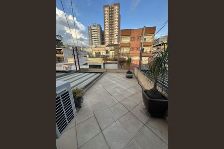 Casa à venda com 220m², 3 quartos e 3 vagas Casa à venda com 220m², 3 quartos e 3 vagasÁrea Externa