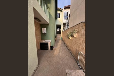 Casa à venda com 220m², 3 quartos e 3 vagas Casa à venda com 220m², 3 quartos e 3 vagasÁrea Externa