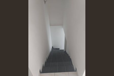Escada de casa à venda com 5 quartos, 265m² em Jardim Petroni, São Bernardo do Campo
