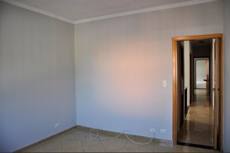 Casa para alugar com 163m², 4 quartos e 2 vagas Casa para alugar com 163m², 4 quartos e 2 vagasDetalhe - Quarto 02