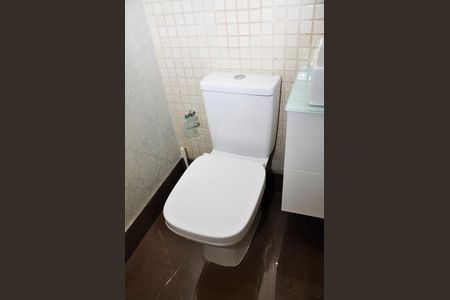Casa para alugar com 163m², 4 quartos e 2 vagas Casa para alugar com 163m², 4 quartos e 2 vagasDetalhe - Lavabo