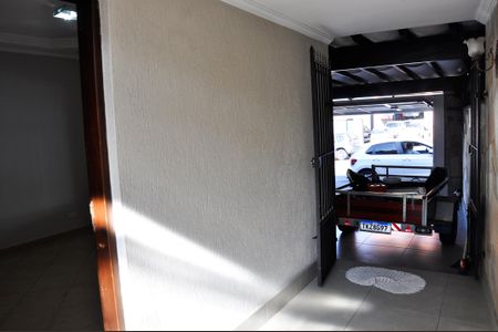 Casa para alugar com 163m², 4 quartos e 2 vagas Casa para alugar com 163m², 4 quartos e 2 vagasDetalhe - Hall Entrada